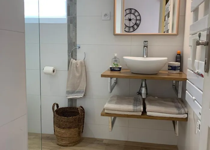 Indépendant, Front De Et à 200m Casa de Férias *